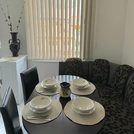 Διαμέρισμα Cozy 2 Bedroom Κιουστεντίλ