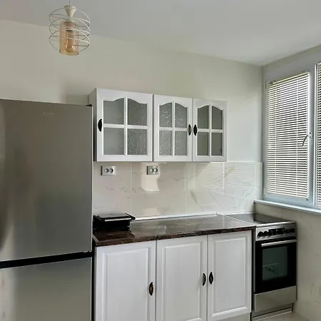 Cozy 2 Bedroom *