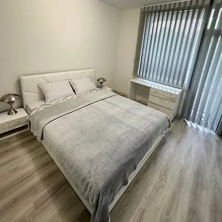 Cozy 2 Bedroom Lägenhet *