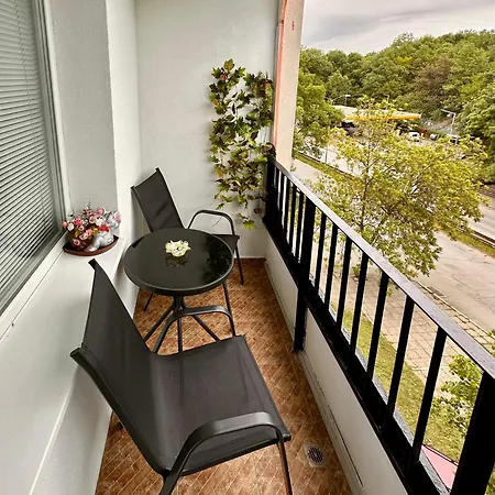 Cozy 2 Bedroom