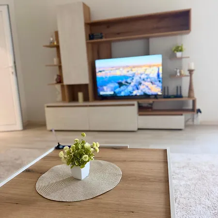 Cozy 2 Bedroom