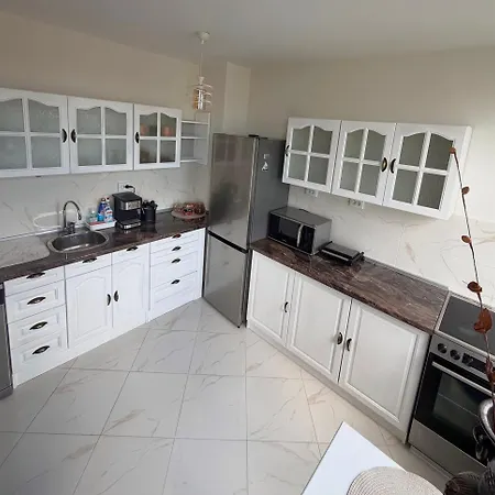 Cozy 2 Bedroom * Kjustendil