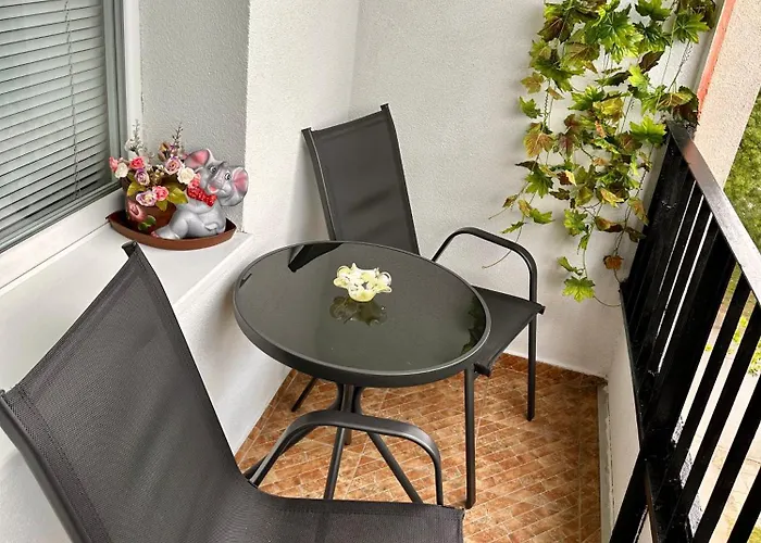 Cozy 2 Bedroom Апартаменты Кюстендил